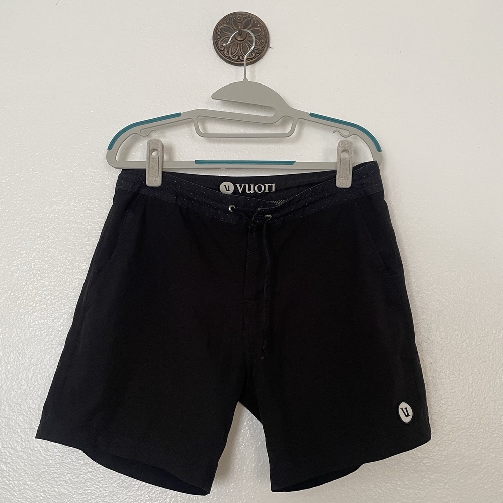 Vuori Bahia Boardshort Mens Size 30 Black Beach Shorts Swim Surf Trunks V359
